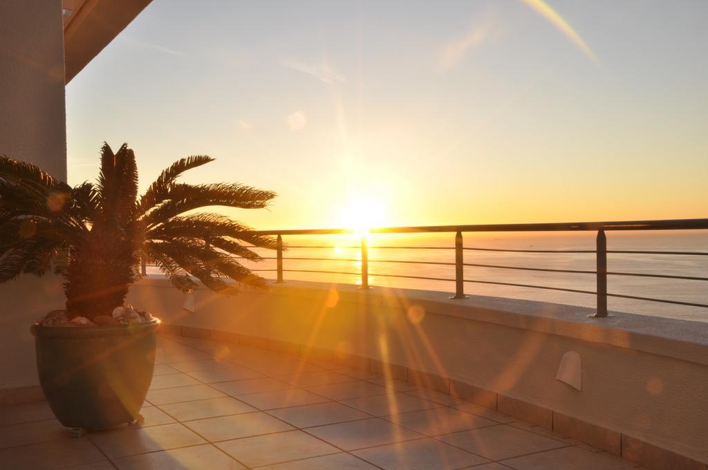 Bay Reflections Camps Bay Luxury Serviced Apartments Cape Town Rom bilde